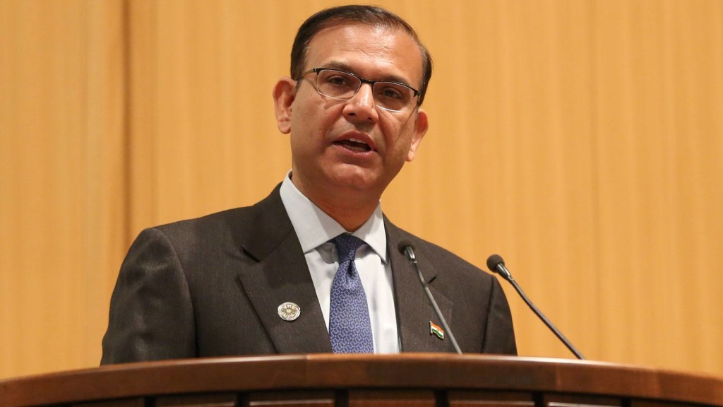 Rs 1.80 lakh cr loans to be disbursed by banks under PMMY, says Sinha